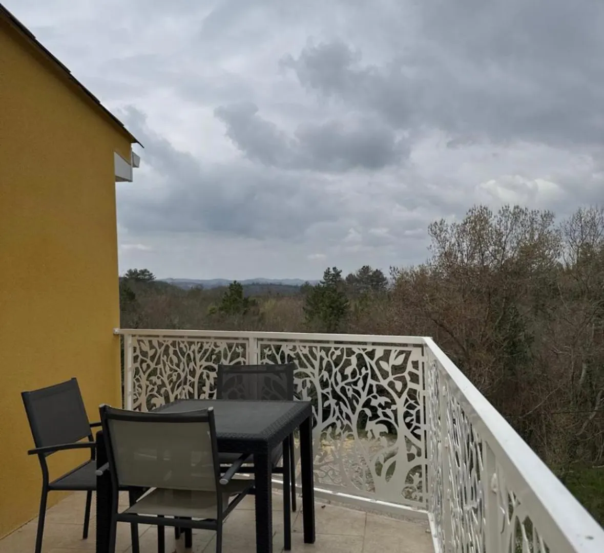 Chambre Hotes Avec Vue Panoramique Sur La Foret Digne-les-Bains